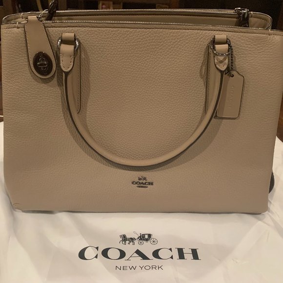 NWT Coach Brooklyn 34 Pebble Leather Carryall - Picture 1 of 10